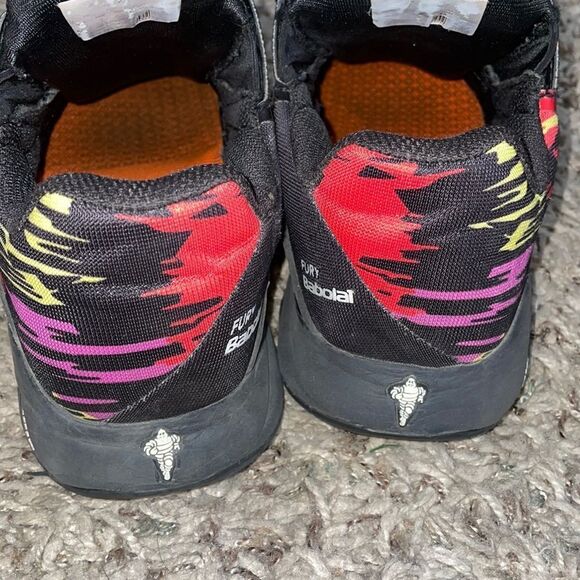 Babolat Fury Tennis Shoes Black & Neon Yellow Orange Violet - Picture 7 of 9
